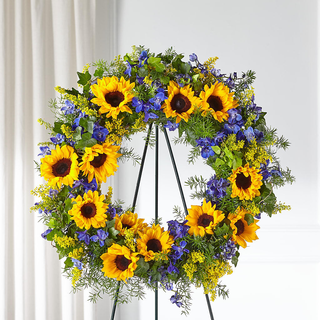 Bright Rays Wreath – 212 Floral, New York NY