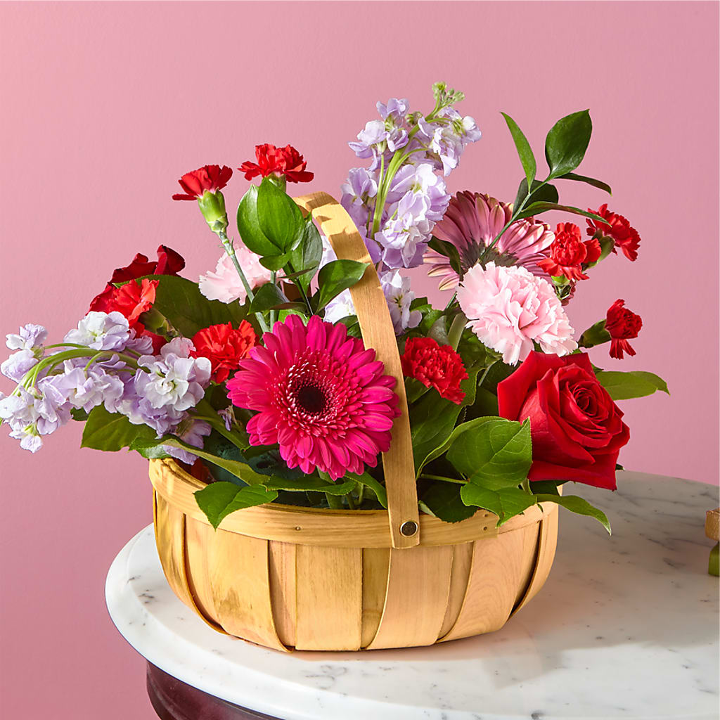 Pink Picnic Basket – 212 Floral, New York NY
