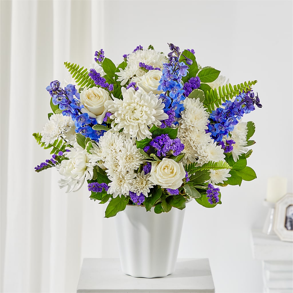 Hold Dear Tabletop Basket – 212 Floral, New York NY