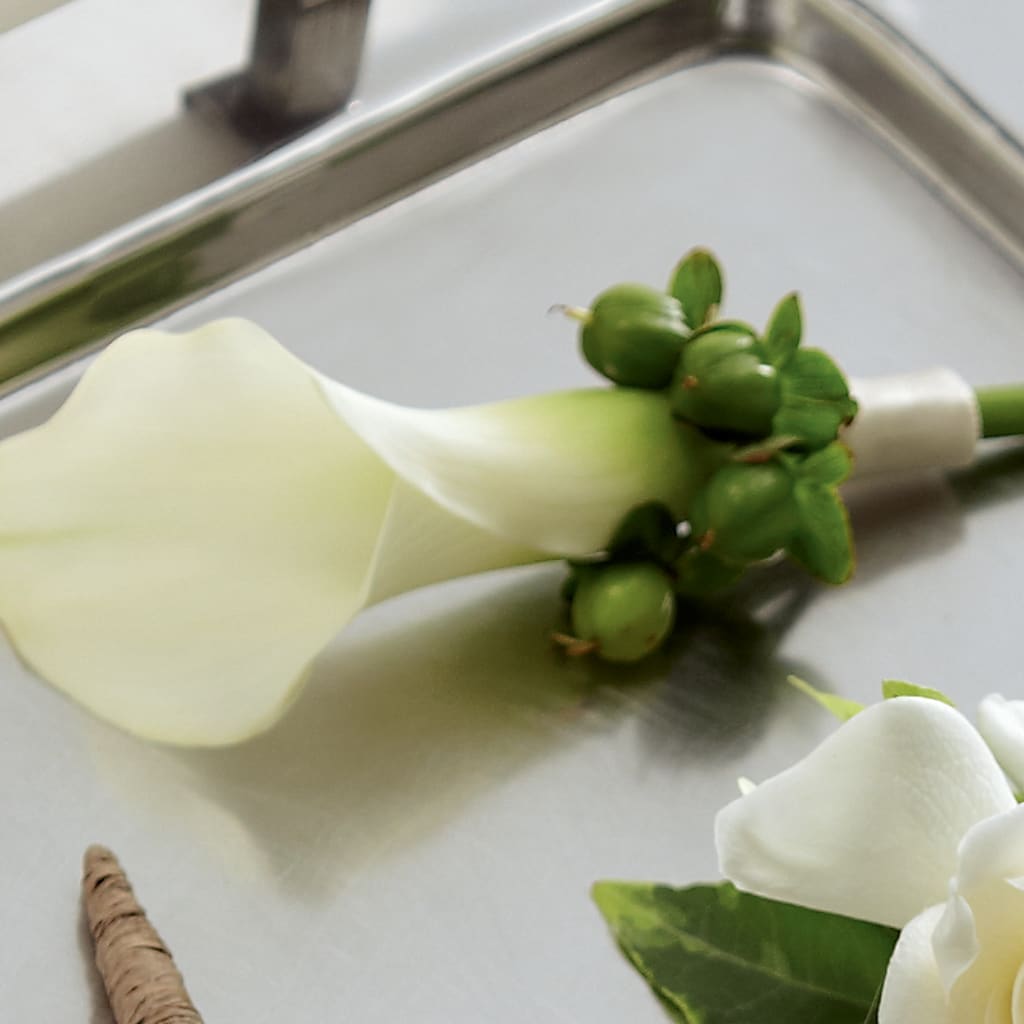 White Calla Boutonniere – 212 Floral, New York NY