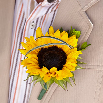 Free Spirit Boutonniere –  212 Floral, New York NY